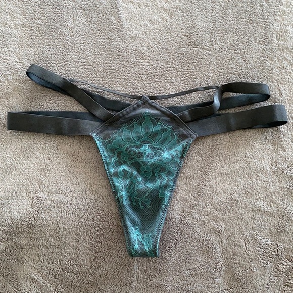 Victoria’s Secret Grey and Teal Strappy Thong